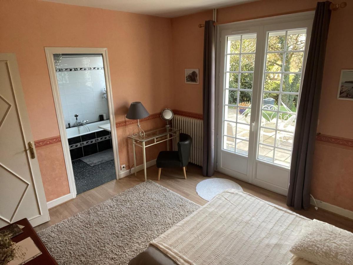 Un Petit Coin De Paradis Bressolles  Buitenkant foto
