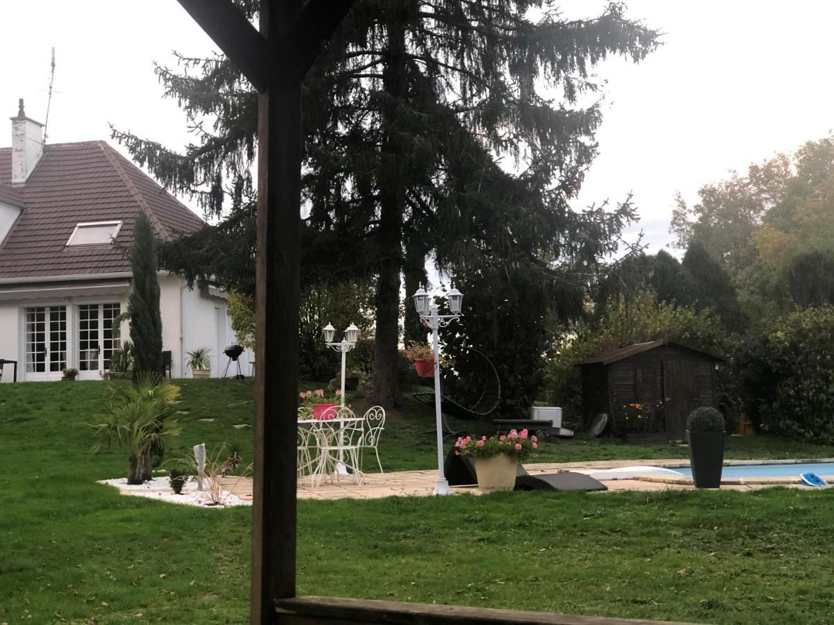 Un Petit Coin De Paradis Bressolles  Buitenkant foto